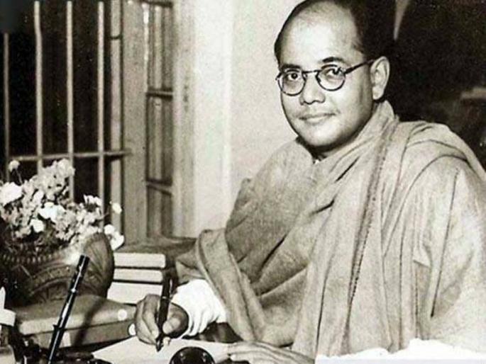 A file is closed in the secret of Netaji's death, a historian claims | एका फाइलमध्ये बंद आहे नेताजींच्या मृत्यूचं रहस्य, इतिहासकाराचा दावा A file is closed in the secret of Netaji's death, a historian claims | एका फाइलमध्ये बंद आहे नेताजींच्या मृत्यूचं रहस्य, इतिहासकाराचा दावा