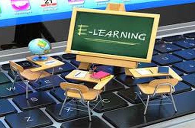 New education system tested by the Minister of Education | नव्या शिक्षण पद्धतीची शिक्षणमंत्र्यांकडून चाचपणी