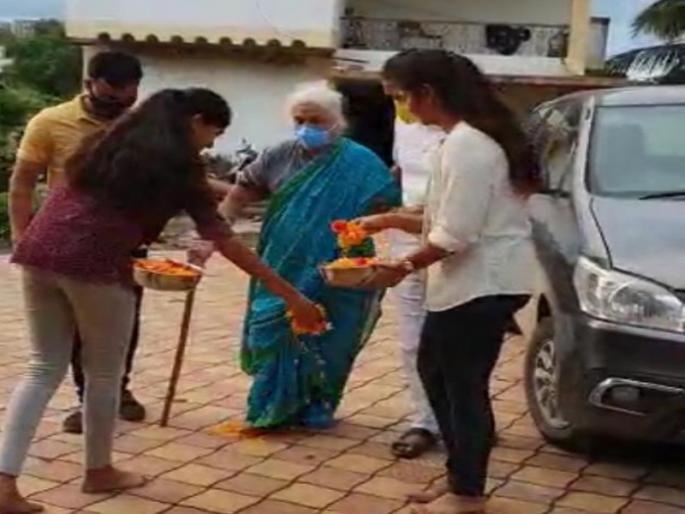 This new 'Mulshi pattern' reveals the importance of people in the family and strong victory over Corona..! | कोरोनावरील दमदार विजय अन् कुटुंबातील माणसांचं महत्व उलगडणारा हा नवा 'मुळशी पॅटर्न'..!   This new 'Mulshi pattern' reveals the importance of people in the family and strong victory over Corona..! | कोरोनावरील दमदार विजय अन् कुटुंबातील माणसांचं महत्व उलगडणारा हा नवा 'मुळशी पॅटर्न'..!