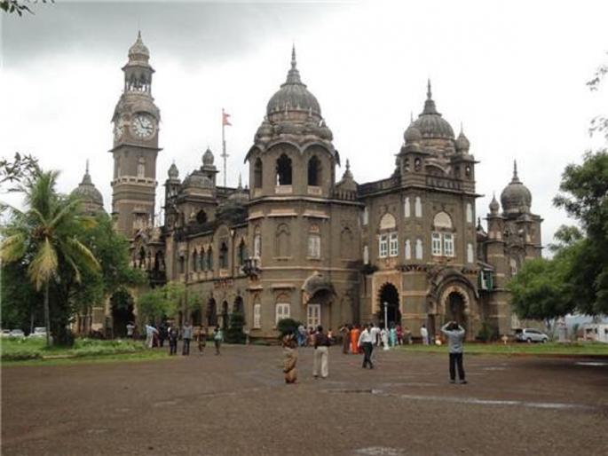 Another theft of sandalwood trees from the New Palace area | न्यू पॅलेस परिसरातून पुन्हा चंदनाच्या झाडांची चोरी Another theft of sandalwood trees from the New Palace area | न्यू पॅलेस परिसरातून पुन्हा चंदनाच्या झाडांची चोरी