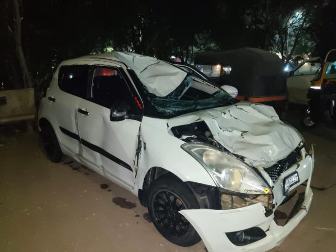 Car accident in Kharghar Car falls directly into water one dies | खारघरमध्ये कारचा अपघात; कार पडली थेट पाण्यात, एकाचा मृत्यू Car accident in Kharghar Car falls directly into water one dies | खारघरमध्ये कारचा अपघात; कार पडली थेट पाण्यात, एकाचा मृत्यू