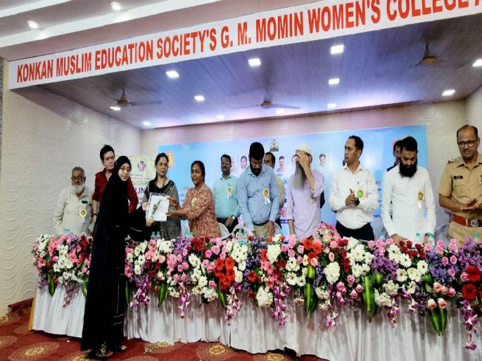 Organized youth dialogue program in Bhiwandi on the occasion of revenue week, distribution of resident certificates to 300 students | महसूल सप्ताह निमित्त भिवंडीत युवसंवाद कार्यक्रमाचे आयोजन, ३०० विद्यार्थ्यांना रहिवासी दाखले वितरण Organized youth dialogue program in Bhiwandi on the occasion of revenue week, distribution of resident certificates to 300 students | महसूल सप्ताह निमित्त भिवंडीत युवसंवाद कार्यक्रमाचे आयोजन, ३०० विद्यार्थ्यांना रहिवासी दाखले वितरण