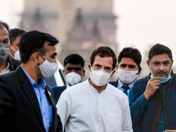 rahul Gandhi is one of the top 10 MPs who helped in the lockdown | लॉकडाऊनमध्ये सर्वाधिक मदत केलेल्या 'टॉप-१०' खासदारांमध्ये राहुल गांधींचा समावेश