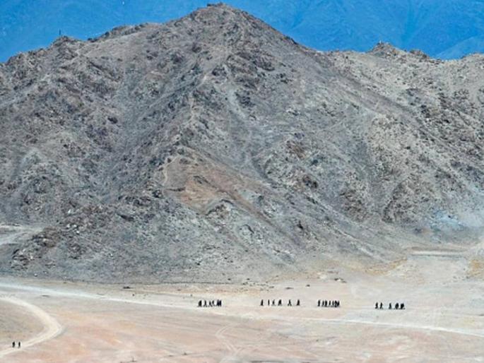china withdraws around 10000 troops from depth areas near lac in eastern ladakh | लडाखमध्ये घसरला 'पारा', चीनचे 'वाजले बारा'; थंडीमुळे १० हजार सैनिक हटले मागे china withdraws around 10000 troops from depth areas near lac in eastern ladakh | लडाखमध्ये घसरला 'पारा', चीनचे 'वाजले बारा'; थंडीमुळे १० हजार सैनिक हटले मागे