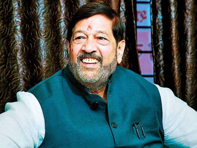 bjp mp girish Bapat statement brought laughter in pune press conference | "सोळावं वरीस मोक्याचं, आपल्याला “मोका” घ्यायचाय"; गिरीश बापटांच्या विधानानं हशा पिकला