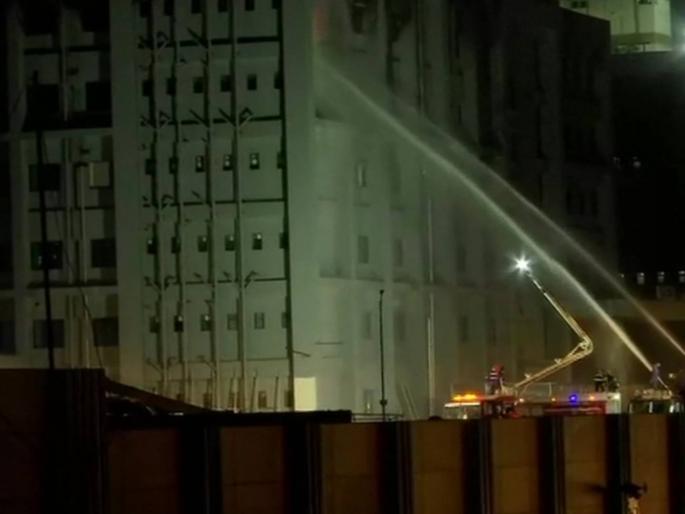 fire breaks out again in one compartment of the same building at Serum Institute of India | BREAKING: पुण्याच्या 'सीरम इन्स्टिट्यूट'मध्ये पुन्हा आग, अग्निशमन दलाकडून आगीवर नियंत्रण fire breaks out again in one compartment of the same building at Serum Institute of India | BREAKING: पुण्याच्या 'सीरम इन्स्टिट्यूट'मध्ये पुन्हा आग, अग्निशमन दलाकडून आगीवर नियंत्रण
