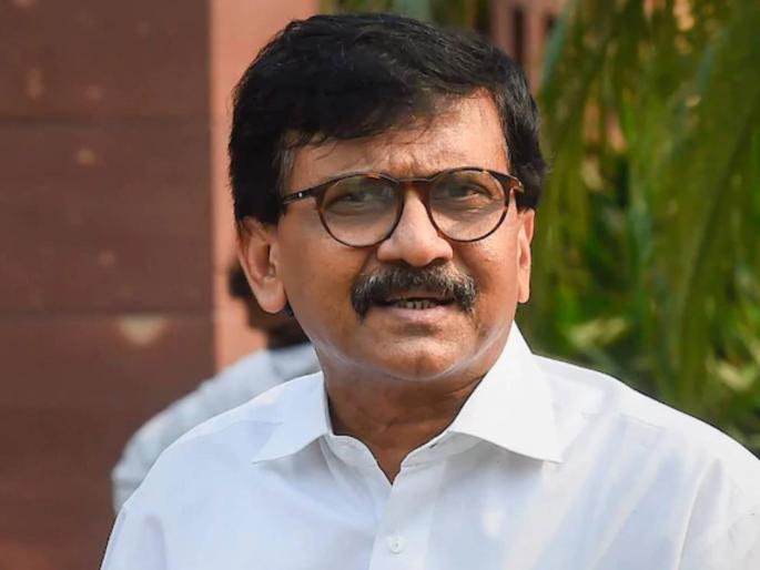 shiv sena leader sanjay raut slams center over padma awardees list | बुलेट ट्रेन दिल्यामुळेच जपानच्या माजी पंतप्रधानांना पद्म पुरस्कार; संजय राऊतांचा टोला shiv sena leader sanjay raut slams center over padma awardees list | बुलेट ट्रेन दिल्यामुळेच जपानच्या माजी पंतप्रधानांना पद्म पुरस्कार; संजय राऊतांचा टोला