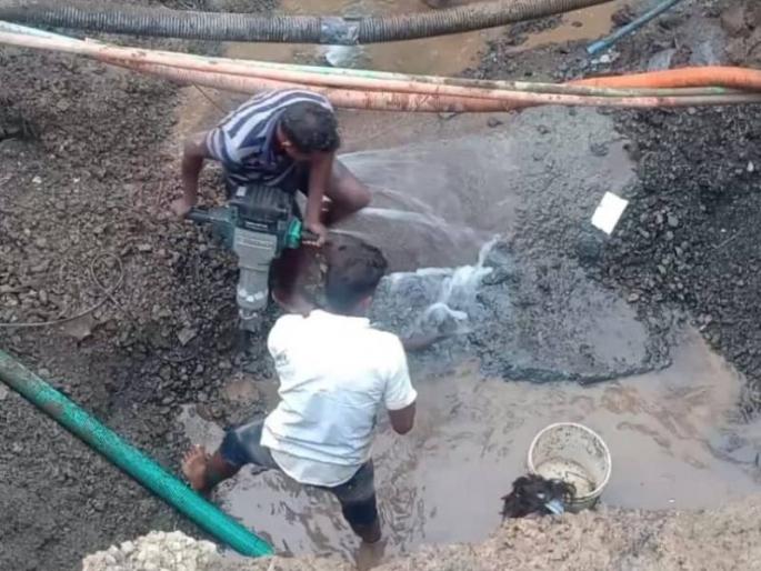 surya dam water supply pipeline bursts near mumbai ahmedabad highway | वसई-विरारला पाणी पुरवठा करणारी सूर्याची जलवाहिनी फुटली!, दुरुस्तीला २४ तास लागणार