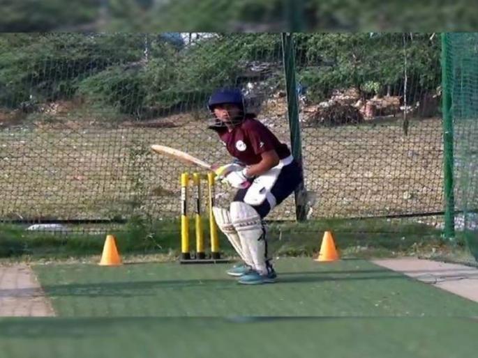 muskan waswa father turned farm into ground for daughter | शेतकऱ्याचं मुलीचं क्रिकेटपटू बनण्याचं स्वप्न!, वडिलांनी थेट शेताचं रुपांतर मैदानात केलं