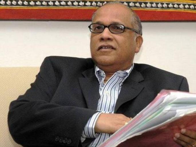 It is shocking to hold assembly session during Christian holy week BJP should learn interfaith harmony Digambar Kamat | ख्रिस्ती बांधवांच्या पवित्र सप्ताहात विधानसभेचे अधिवेशन घेणे धक्कादायक, भाजपने सर्वधर्म समभाव शिकावा: दिगंबर कामत It is shocking to hold assembly session during Christian holy week BJP should learn interfaith harmony Digambar Kamat | ख्रिस्ती बांधवांच्या पवित्र सप्ताहात विधानसभेचे अधिवेशन घेणे धक्कादायक, भाजपने सर्वधर्म समभाव शिकावा: दिगंबर कामत