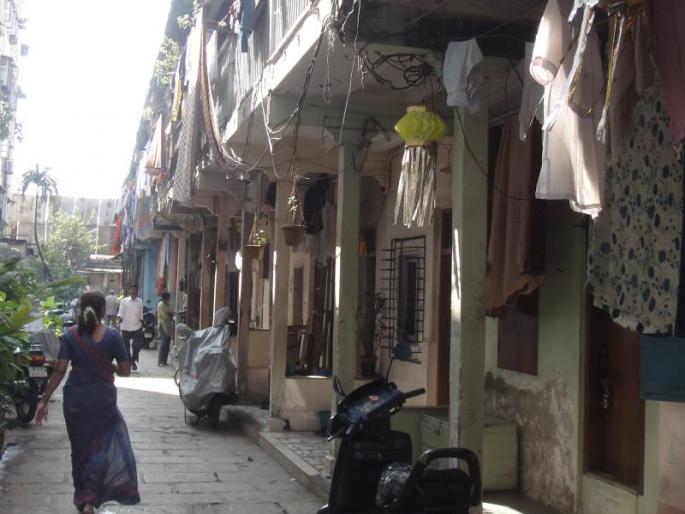 redevelopment of small plots in Mumbai will be possible now as bmc takes important decision | मुंबईतील छोट्या चाळींच्या पुनर्विकासाचा अडसर दूर; पालिकेनं घेतला महत्वाचा निर्णय redevelopment of small plots in Mumbai will be possible now as bmc takes important decision | मुंबईतील छोट्या चाळींच्या पुनर्विकासाचा अडसर दूर; पालिकेनं घेतला महत्वाचा निर्णय