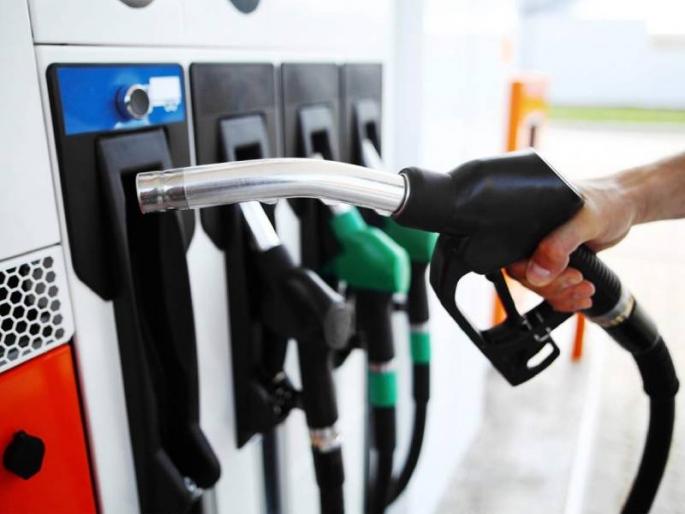 Key Saudi Arabian oil site attacked sending oil prices above 70 us doller | सौदी अरेबियात तेल विहिरींवर हल्ले; भारतात पेट्रोल-डिझेलच्या दराचा आणखी भडका उडणार! Key Saudi Arabian oil site attacked sending oil prices above 70 us doller | सौदी अरेबियात तेल विहिरींवर हल्ले; भारतात पेट्रोल-डिझेलच्या दराचा आणखी भडका उडणार!