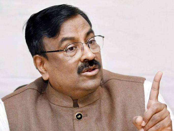 tomorrow these people will say that Parambir Singhs brain has been hacked sudhir Mungantiwar responds to sharad Pawars allegations | "उद्या हे लोक परमबीर सिंग यांचा मेंदू हॅक केल्याचं म्हणतील"; मुनगंटीवारांचं पवारांच्या आरोपांना प्रत्युत्तर tomorrow these people will say that Parambir Singhs brain has been hacked sudhir Mungantiwar responds to sharad Pawars allegations | "उद्या हे लोक परमबीर सिंग यांचा मेंदू हॅक केल्याचं म्हणतील"; मुनगंटीवारांचं पवारांच्या आरोपांना प्रत्युत्तर