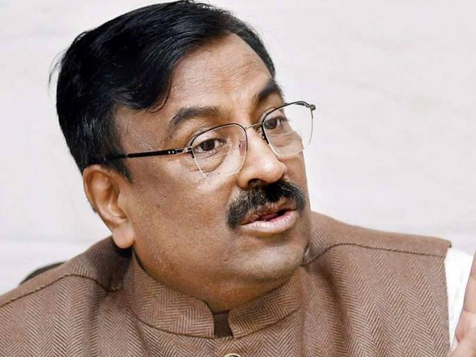 district administration should bear the cost up to Rs 5 lakh under the Mineral Development Fund for the patients of Chandrapur district of mucer microsis | "म्‍युकरमायकोसिसच्‍या चंद्रपूर जिल्‍हयातील रूग्‍णांसाठी खनिज विकास निधी अंतर्गत ५ लाख पर्यंत खर्च जिल्‍हा प्रशासनाने उचलावा"