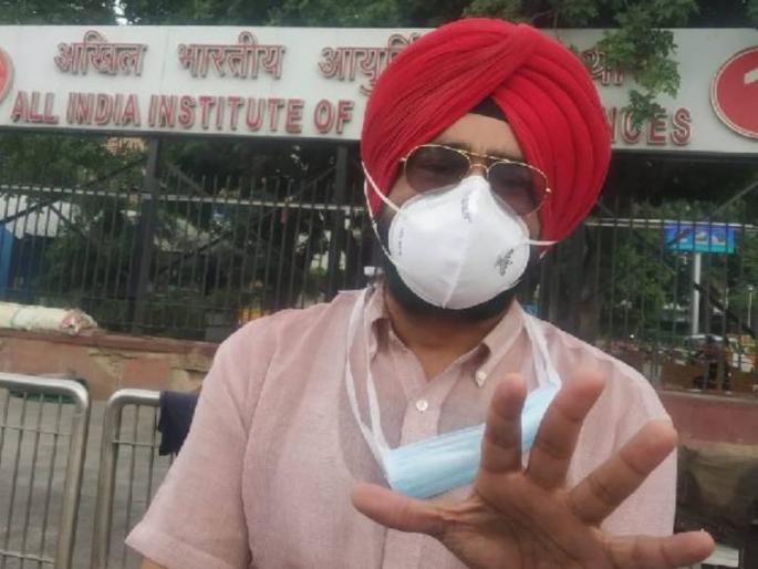 corona variant changed form and became delta plus most medicines ineffective says aiims dr amarinder singh malli | कोरोना रुप बदलून बनलाय 'डेल्टा प्लस' विषाणू; औषधं ठरतायत फेल; AIIMSच्या डॉक्टरांचा दावा corona variant changed form and became delta plus most medicines ineffective says aiims dr amarinder singh malli | कोरोना रुप बदलून बनलाय 'डेल्टा प्लस' विषाणू; औषधं ठरतायत फेल; AIIMSच्या डॉक्टरांचा दावा