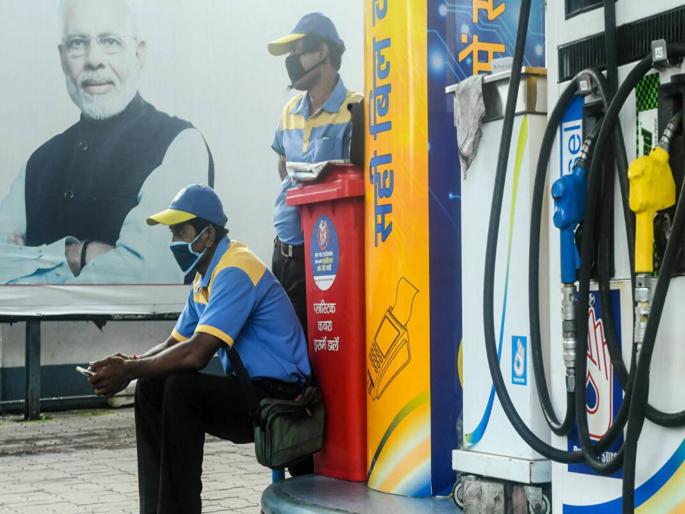 government earned more than income tax and corporate tax then taxed it from petrol and diesel | रेकॉर्डब्रेक कमाई! सर्वसामान्यांवर दरवाढीचा बोजा टाकून मोदी सरकारनं पेट्रोल-डिझेलमधून किती कमावले? जाणून घ्या