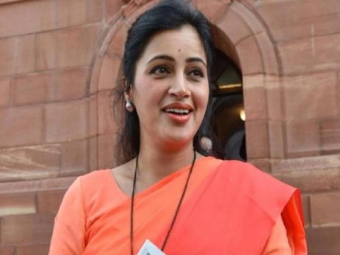 Supreme Court today stayed the order of Bombay High Court that had cancelled the caste certificate of Navneet Kaur Rana | नवनीत राणांना मोठा दिलासा! खासदारकी राहणार, सुप्रीम कोर्टाकडून हायकोर्टाच्या निर्णयाला स्थगिती Supreme Court today stayed the order of Bombay High Court that had cancelled the caste certificate of Navneet Kaur Rana | नवनीत राणांना मोठा दिलासा! खासदारकी राहणार, सुप्रीम कोर्टाकडून हायकोर्टाच्या निर्णयाला स्थगिती