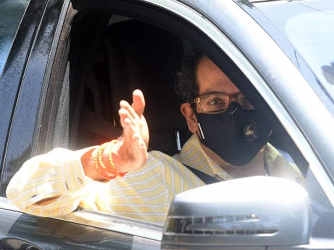 cm uddhav thackeray stopped his car for bjp leaders in assembly premises | Uddhav Thackeray : चला यांना गाडीत टाकून शिवबंधन बांधू; मुख्यमंत्री ठाकरे भाजपच्या बड्या नेत्यांसाठी कार थांबवतात तेव्हा... cm uddhav thackeray stopped his car for bjp leaders in assembly premises | Uddhav Thackeray : चला यांना गाडीत टाकून शिवबंधन बांधू; मुख्यमंत्री ठाकरे भाजपच्या बड्या नेत्यांसाठी कार थांबवतात तेव्हा...
