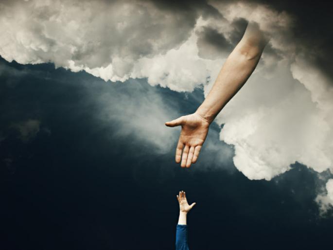 If you meet God, don't make a list of what to ask God for; Read this story! | देव भेटला, तर त्याच्याकडे देवाकडे काय मागावं याची यादी बनवू नका; ही गोष्ट वाचा! If you meet God, don't make a list of what to ask God for; Read this story! | देव भेटला, तर त्याच्याकडे देवाकडे काय मागावं याची यादी बनवू नका; ही गोष्ट वाचा!