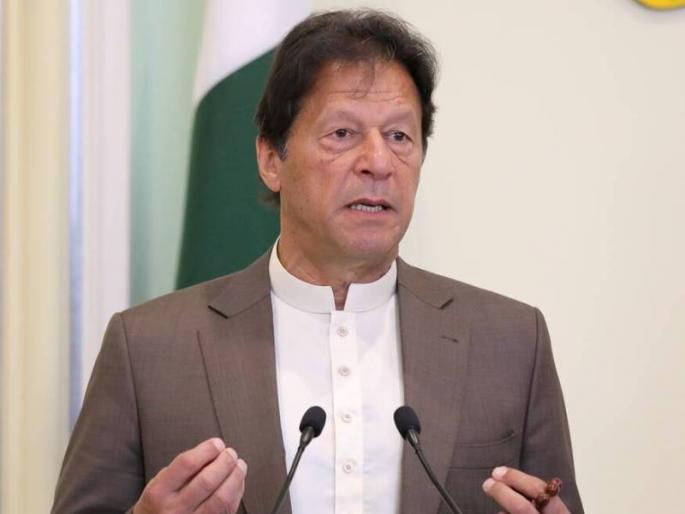 Will let people of Kashmir decide if they want to join Pakistan or become an ‘independent state PM Khan | Imran Khan: पाकिस्तानात यायचं की स्वतंत्र प्रांत हवा हे काश्मीरच्या जनतेला ठरवू द्यात; पाक पंतप्रधानांचं विधान