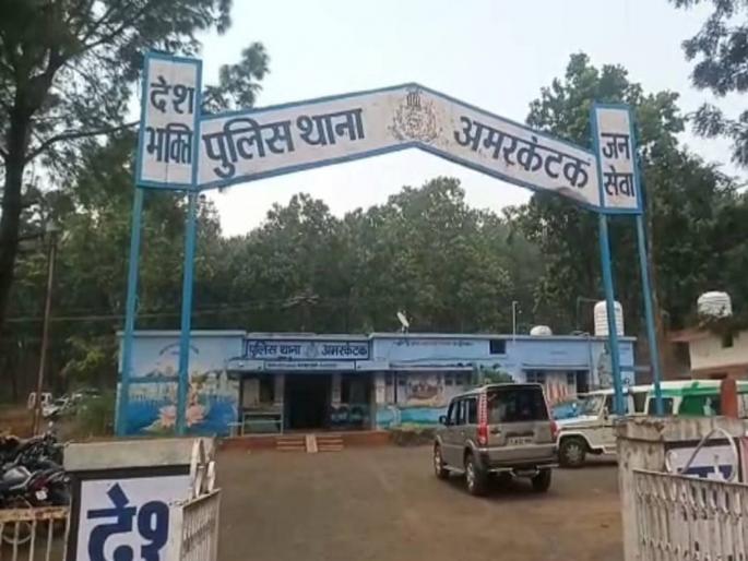 Dispute over increased price of Samosa claims youths life in Amarkantak Madhya Pradesh | १५ रुपयांऐवजी २० रुपयांना २ समोसे दिल्यानं वाद पेटला; स्वत:ला पेटवून घेत ग्राहकाची आत्महत्या Dispute over increased price of Samosa claims youths life in Amarkantak Madhya Pradesh | १५ रुपयांऐवजी २० रुपयांना २ समोसे दिल्यानं वाद पेटला; स्वत:ला पेटवून घेत ग्राहकाची आत्महत्या