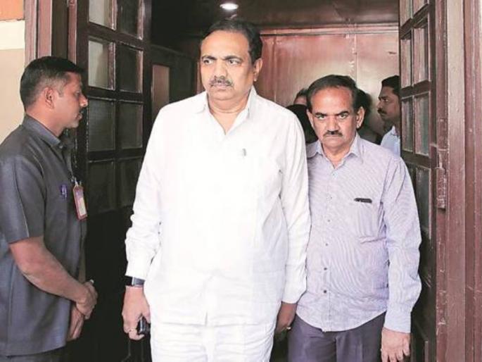 Jayant Patil NCP Maharashtra president Jayant Patil admitted in breach candy hospital Mumbai during cabinet meeting | BREAKING: जयंत पाटील रुग्णालयात दाखल, अस्वस्थ वाटू लागल्यानं मंत्रिमंडळ बैठक अर्धवट सोडली