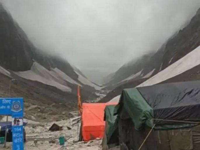 Cloud burst near Amarnath Cave in jammu kashmir pahalgam sdrf teams deployed | BREAKING: अमरनाथ गुहेजवळ ढगफुटी, प्रशासनाकडून अलर्ट जारी; अमित शहांनी घेतली दखल Cloud burst near Amarnath Cave in jammu kashmir pahalgam sdrf teams deployed | BREAKING: अमरनाथ गुहेजवळ ढगफुटी, प्रशासनाकडून अलर्ट जारी; अमित शहांनी घेतली दखल