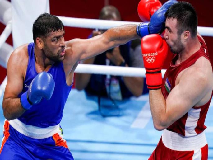 Tokyo 2020 Olympics Boxer Satish Kumar Lost The Quarter Finals Match Against Bakhodir Jalolov But Won The Millions Of Heart | जबरदस्त! हनुवटी, डोळ्याजवळ सात टाके; पण तरीही भारतीय बॉक्सर भिडला; झुंजारपणाचं सर्वत्र कौतुक