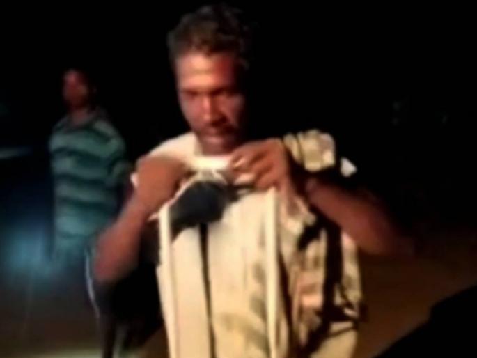 snake bitten odisha man bites serpent to death to take revenge | त्याला साप चावला, त्याचा बदला घेण्यासाठी तो सापाला चावला; मग साप मरण पावला snake bitten odisha man bites serpent to death to take revenge | त्याला साप चावला, त्याचा बदला घेण्यासाठी तो सापाला चावला; मग साप मरण पावला