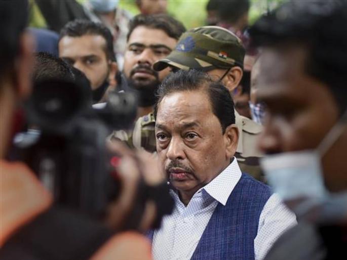 shiv sena slams narayan rane after getting bail for making controversial comment on cm uddhav thackeray | राणे म्हणजे भोकं पडलेला फुगा, बेडूक, सरडा, छपरी गँगस्टर; शिवसेनेकडून खरपूस समाचार shiv sena slams narayan rane after getting bail for making controversial comment on cm uddhav thackeray | राणे म्हणजे भोकं पडलेला फुगा, बेडूक, सरडा, छपरी गँगस्टर; शिवसेनेकडून खरपूस समाचार