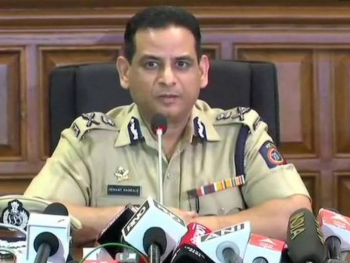 section 144 imposed in mumbai for next 9 days ganesh festival | Mumbai Section 144: पुण्यापाठोपाठ मुंबईतही जमावबंदीचा आदेश; ५ पेक्षा जास्त लोकांना एकत्र येण्यास मनाई section 144 imposed in mumbai for next 9 days ganesh festival | Mumbai Section 144: पुण्यापाठोपाठ मुंबईतही जमावबंदीचा आदेश; ५ पेक्षा जास्त लोकांना एकत्र येण्यास मनाई