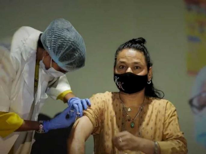 Corona vaccination 100 crore dose Mansukh Mandaviya launched a special vaccine song in the voice of Kailash Kher | देश कोरोना लसीकरणाचा १०० कोटींचा आकडा गाठणार, सेलिब्रेशनची जोरदार तयारी; कैलाश खेर यांचं 'व्हॅक्सीन साँग' प्रदर्शित Corona vaccination 100 crore dose Mansukh Mandaviya launched a special vaccine song in the voice of Kailash Kher | देश कोरोना लसीकरणाचा १०० कोटींचा आकडा गाठणार, सेलिब्रेशनची जोरदार तयारी; कैलाश खेर यांचं 'व्हॅक्सीन साँग' प्रदर्शित