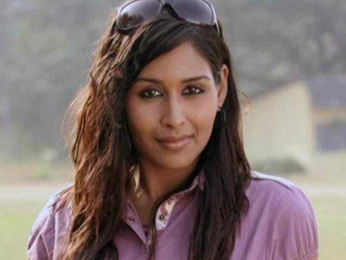 Actor Leena Paul helped husband Sukesh Chandrasekhar launder extorted money says ED | मनी लाँड्रिंग: अभिनेत्री लीना पॉलचा सहभाग; ईडीचा दावा, कोठडीत २३ ऑक्टोबरपर्यंत वाढ Actor Leena Paul helped husband Sukesh Chandrasekhar launder extorted money says ED | मनी लाँड्रिंग: अभिनेत्री लीना पॉलचा सहभाग; ईडीचा दावा, कोठडीत २३ ऑक्टोबरपर्यंत वाढ