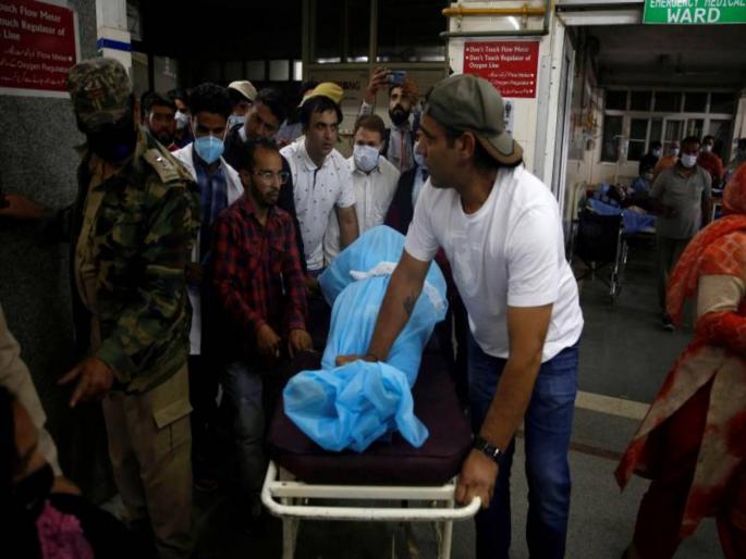 ULF claims responsibility for killing 11 people in Kashmir | यूएलएफने स्वीकारली काश्मिरातील ११ लोकांच्या हत्येची जबाबदारी ULF claims responsibility for killing 11 people in Kashmir | यूएलएफने स्वीकारली काश्मिरातील ११ लोकांच्या हत्येची जबाबदारी