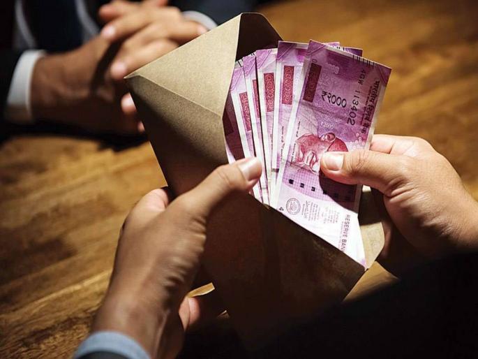 india expected to see higher salary with 93 hike in 2022 report | खासगी नोकरी करता? पुढल्या वर्षी होणार दमदार पगारवाढ; समोर आला आकडा india expected to see higher salary with 93 hike in 2022 report | खासगी नोकरी करता? पुढल्या वर्षी होणार दमदार पगारवाढ; समोर आला आकडा