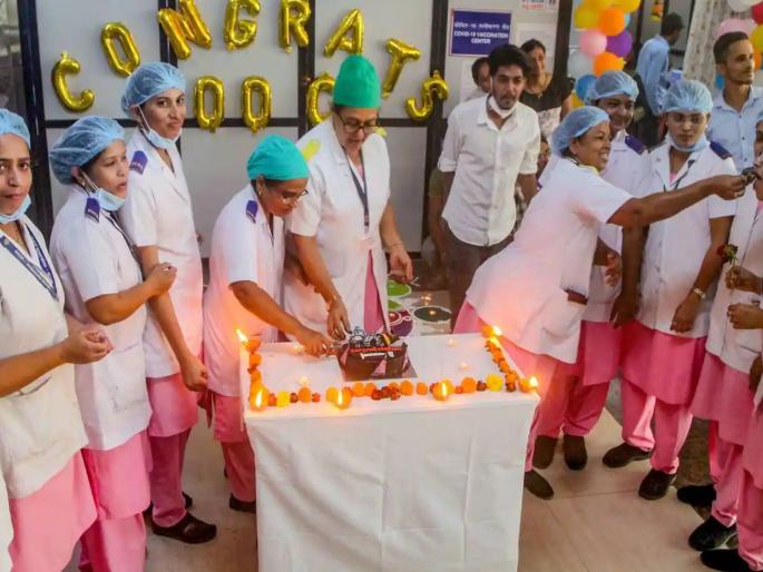 Corona Vaccination India Achieves New Vaccine Feat With 100 Crore Jabs | 100 crore Corona Vaccination: 100 कोटींचा लस उत्सव; कोरोनाविरोधातील लढाईत देशाने ओलांडला ऐतिहासिक टप्पा Corona Vaccination India Achieves New Vaccine Feat With 100 Crore Jabs | 100 crore Corona Vaccination: 100 कोटींचा लस उत्सव; कोरोनाविरोधातील लढाईत देशाने ओलांडला ऐतिहासिक टप्पा