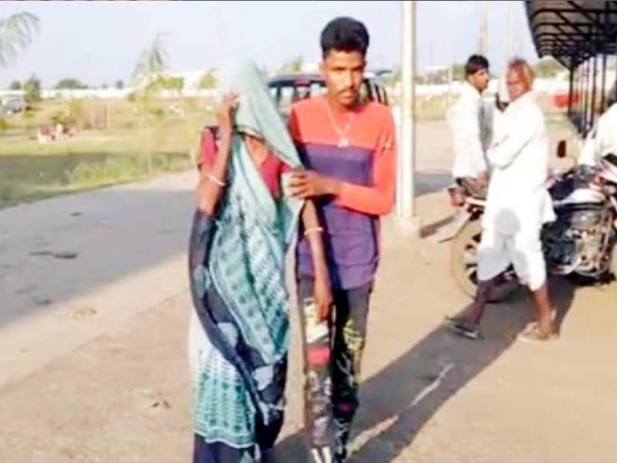 woman allegedly died after getting treatment from quack doctor case registered agar malwa | बोगस डॉक्टरनं इंजेक्शन दिलं अन् पाय निळा झाला; महिलेचा रस्त्यातच मृत्यू! नेमकं काय घडलं वाचा... woman allegedly died after getting treatment from quack doctor case registered agar malwa | बोगस डॉक्टरनं इंजेक्शन दिलं अन् पाय निळा झाला; महिलेचा रस्त्यातच मृत्यू! नेमकं काय घडलं वाचा...