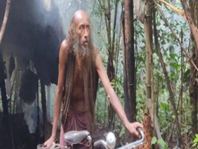 56 year old karnataka man has been living out of his ambassador from last 17 years | कर्ज फेडता आलं नाही म्हणून १७ वर्ष तो घनदाट जंगलात एका कारमध्ये राहिला! काय आहे नेमकं प्रकरण? वाचा... 56 year old karnataka man has been living out of his ambassador from last 17 years | कर्ज फेडता आलं नाही म्हणून १७ वर्ष तो घनदाट जंगलात एका कारमध्ये राहिला! काय आहे नेमकं प्रकरण? वाचा...