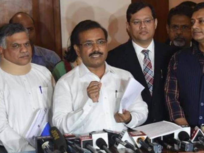 Third Wave of Corona to Hit Maharashtra in December Health Minister Rajesh Tope Issues Stern Warning | CoronaVirus in Maharashtra: डिसेंबरमध्ये तिसऱ्या लाटेचा धोका... घाबरू नका, पण काळजी घ्या; राजेश टोपेंचं महत्त्वाचं आवाहन Third Wave of Corona to Hit Maharashtra in December Health Minister Rajesh Tope Issues Stern Warning | CoronaVirus in Maharashtra: डिसेंबरमध्ये तिसऱ्या लाटेचा धोका... घाबरू नका, पण काळजी घ्या; राजेश टोपेंचं महत्त्वाचं आवाहन