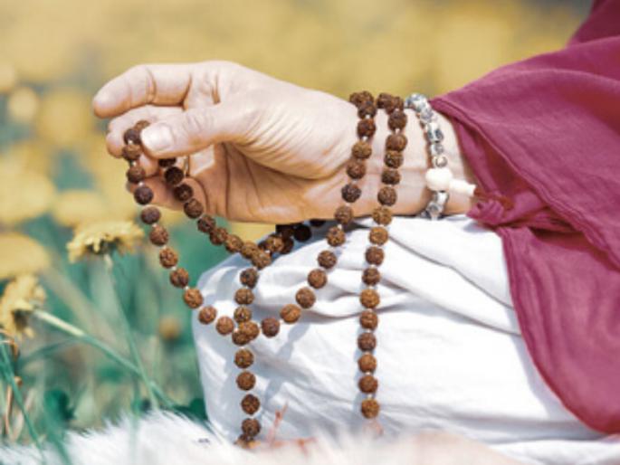 Last Solar Eclipse of 2021: What is the significance of Namasmarana during Eclipse and which Namasmarana is more beneficial? Read on! | Last Solar Eclipse of 2021 : ग्रहण काळात नामस्मरणाचे काय महत्त्व असते व कोणते नामस्मरण अधिक लाभदायक ठरते? वाचा! Last Solar Eclipse of 2021: What is the significance of Namasmarana during Eclipse and which Namasmarana is more beneficial? Read on! | Last Solar Eclipse of 2021 : ग्रहण काळात नामस्मरणाचे काय महत्त्व असते व कोणते नामस्मरण अधिक लाभदायक ठरते? वाचा!