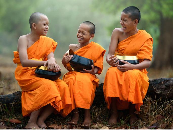 Learn to laugh at yourself before people laugh at your mistakes; Says Sandeep Maheshwari! | आपल्या चुकांवर लोकांनी हसण्याआधी स्वतःच हसायला शिका; सांगताहेत संदीप महेश्वरी! Learn to laugh at yourself before people laugh at your mistakes; Says Sandeep Maheshwari! | आपल्या चुकांवर लोकांनी हसण्याआधी स्वतःच हसायला शिका; सांगताहेत संदीप महेश्वरी!