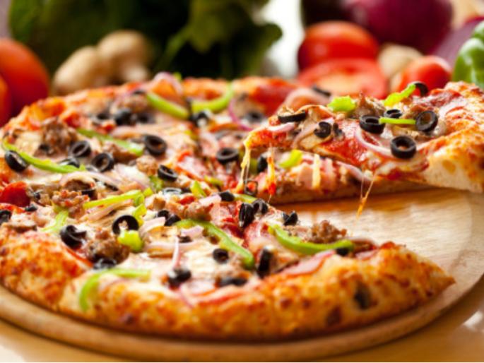 What if the pleasure of eating a five hundred rupees pizza could be given to anyone else? | पाचशे रुपयांचा पिझ्झा खाताना होणारा आनंद आणखी कोणालाही देता आला तर? What if the pleasure of eating a five hundred rupees pizza could be given to anyone else? | पाचशे रुपयांचा पिझ्झा खाताना होणारा आनंद आणखी कोणालाही देता आला तर?