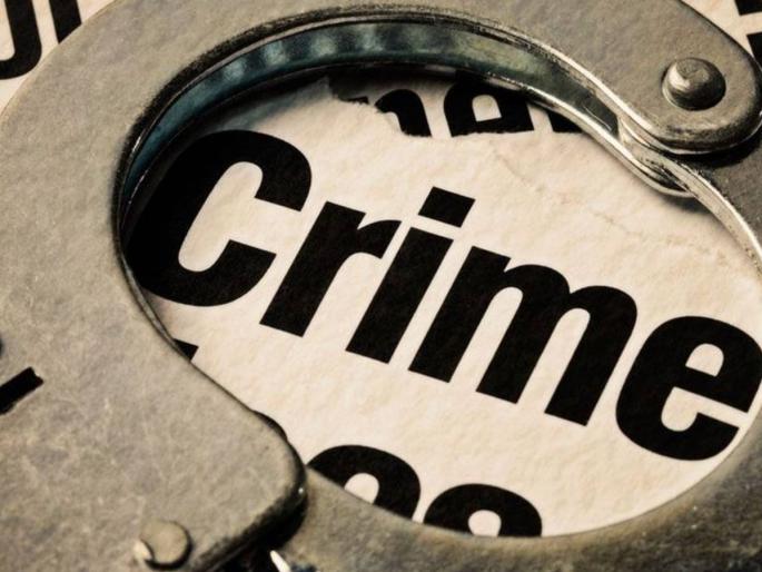 attempt to kidnapped girl in Nashik Two goons in police custody | नाशकात भर रस्त्यात पादचारी युवतीच्या अपहरणाचा प्रयत्न; दोघे गुंड पोलिसांच्या ताब्यात attempt to kidnapped girl in Nashik Two goons in police custody | नाशकात भर रस्त्यात पादचारी युवतीच्या अपहरणाचा प्रयत्न; दोघे गुंड पोलिसांच्या ताब्यात