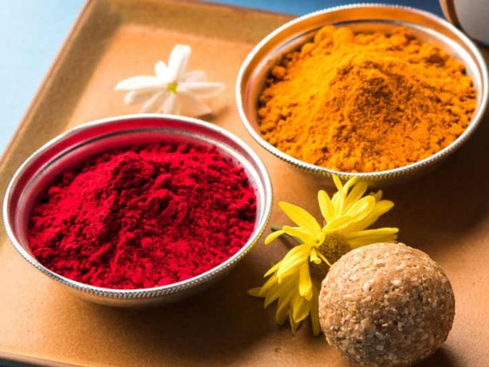 Makarsankranti 2022: From Sankranti to Rath Saptami, married women why perform Haldi Kunku ceremony? find out! | Makarsankranti 2022 : संक्रांती ते रथसप्तमी या काळात सौभाग्यवती स्त्रिया हळदी कुंकू समारंभ का करतात, ते जाणून घ्या! Makarsankranti 2022: From Sankranti to Rath Saptami, married women why perform Haldi Kunku ceremony? find out! | Makarsankranti 2022 : संक्रांती ते रथसप्तमी या काळात सौभाग्यवती स्त्रिया हळदी कुंकू समारंभ का करतात, ते जाणून घ्या!