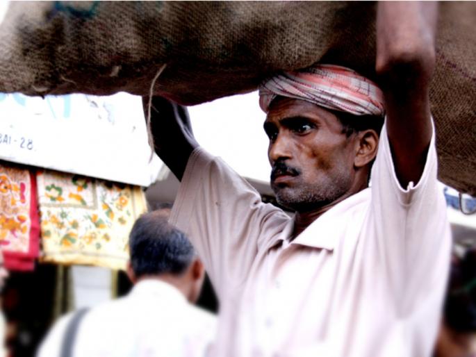 Why is there so much happiness for others and so much sorrow for me? If you think so, read this story ... | दुसऱ्यांच्या वाट्याला अपार सुख आणि माझ्याच वाट्याला दुःखं का? असा विचार करत असाल तर ही गोष्ट वाचा... Why is there so much happiness for others and so much sorrow for me? If you think so, read this story ... | दुसऱ्यांच्या वाट्याला अपार सुख आणि माझ्याच वाट्याला दुःखं का? असा विचार करत असाल तर ही गोष्ट वाचा...