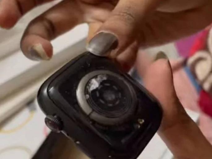 Ordered 50 thousand Apple Watch and fake watch, customer accuses Amazon | Amazon वर ऑर्डर केलेलं 'घड्याळ' निघालं बनावट; ग्राहकानं आदित्य ठाकरेंकडे मागितली दाद Ordered 50 thousand Apple Watch and fake watch, customer accuses Amazon | Amazon वर ऑर्डर केलेलं 'घड्याळ' निघालं बनावट; ग्राहकानं आदित्य ठाकरेंकडे मागितली दाद