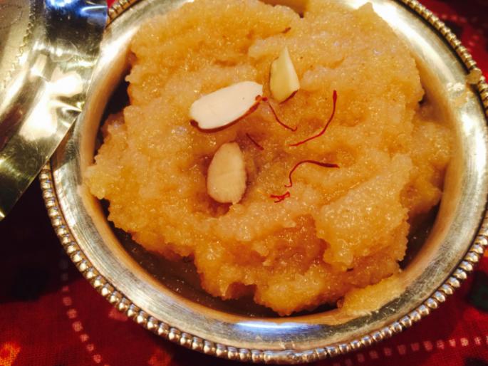 If you want double virtue, always share prasad; Says Lord Krishna! | दुप्पट पुण्य हवे असेल तर प्रसाद नेहमी वाटून खा; सांगताहेत भगवान श्रीकृष्ण! If you want double virtue, always share prasad; Says Lord Krishna! | दुप्पट पुण्य हवे असेल तर प्रसाद नेहमी वाटून खा; सांगताहेत भगवान श्रीकृष्ण!