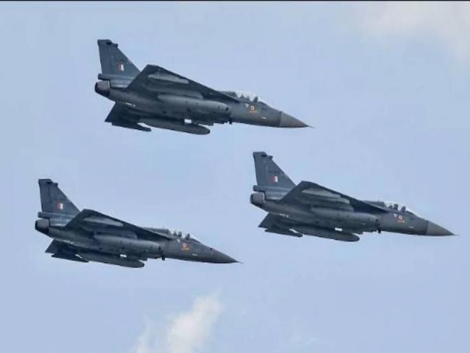 Taiwan defence ministry says 9 Chinese planes have entered defence zone | रशिया-युक्रेन युद्ध सुरू असताना ९ चिनी लढाऊ विमानं तैवानच्या हद्दीत; एकच खळबळ Taiwan defence ministry says 9 Chinese planes have entered defence zone | रशिया-युक्रेन युद्ध सुरू असताना ९ चिनी लढाऊ विमानं तैवानच्या हद्दीत; एकच खळबळ