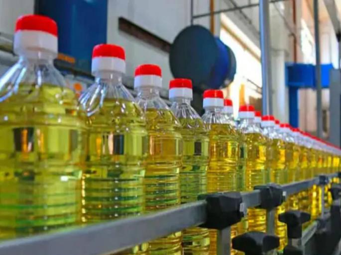 Russia Ukraine Crisis Edible oil prices to surge again | Russia vs Ukraine War: रशिया-युक्रेन युद्ध पेटलं, आता तेलाच्या किमतीही पेटणार; तुमच्या किचनला थेट झळ बसणार Russia Ukraine Crisis Edible oil prices to surge again | Russia vs Ukraine War: रशिया-युक्रेन युद्ध पेटलं, आता तेलाच्या किमतीही पेटणार; तुमच्या किचनला थेट झळ बसणार