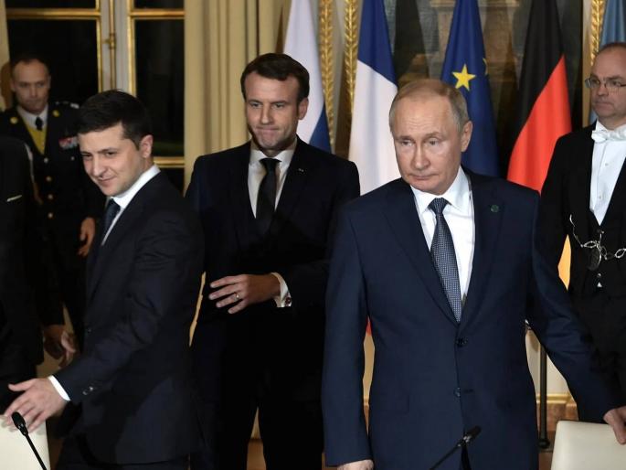 Russia vs Ukraine War macron putin take control of the entire ukraine | Russia vs Ukraine War: ...तोपर्यंत युक्रेनविरुद्ध युद्ध सुरूच राहणार; पुतीन यांनी लक्ष्य सांगितलं, ३ अटीही ठेवल्या Russia vs Ukraine War macron putin take control of the entire ukraine | Russia vs Ukraine War: ...तोपर्यंत युक्रेनविरुद्ध युद्ध सुरूच राहणार; पुतीन यांनी लक्ष्य सांगितलं, ३ अटीही ठेवल्या